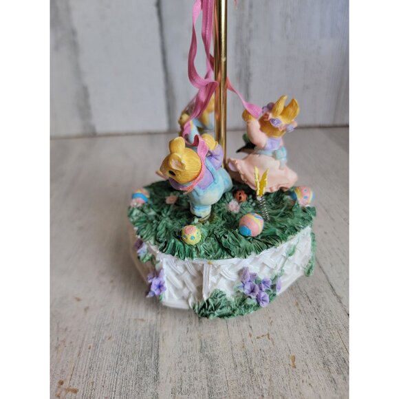 Vintage Maple Easter Bunny wind up music box unique spring rabbit - Picture 6 of 10